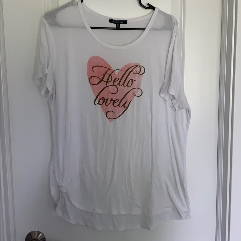 White tee